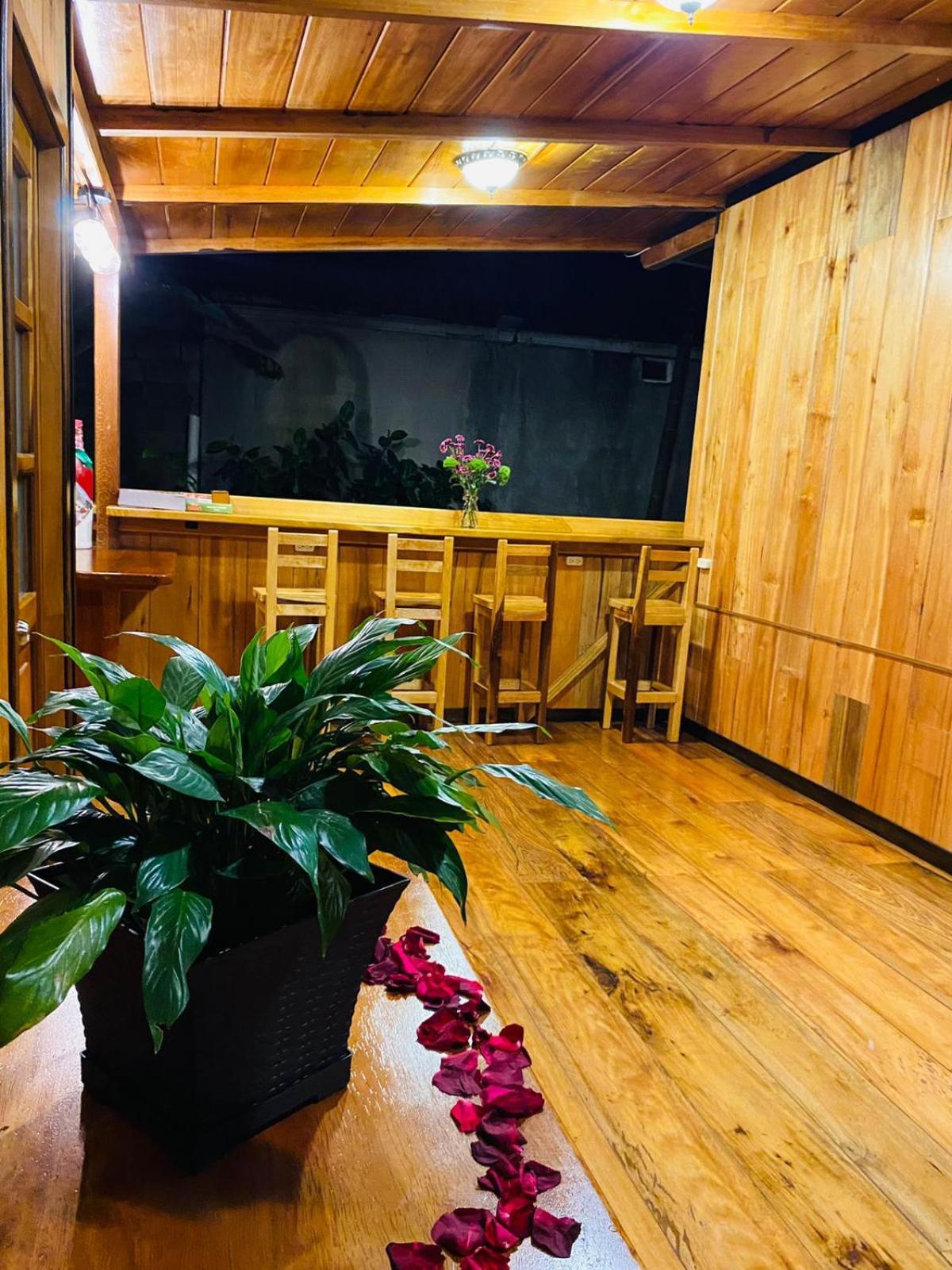 Guayabo Hostal Mindo Εξωτερικό φωτογραφία